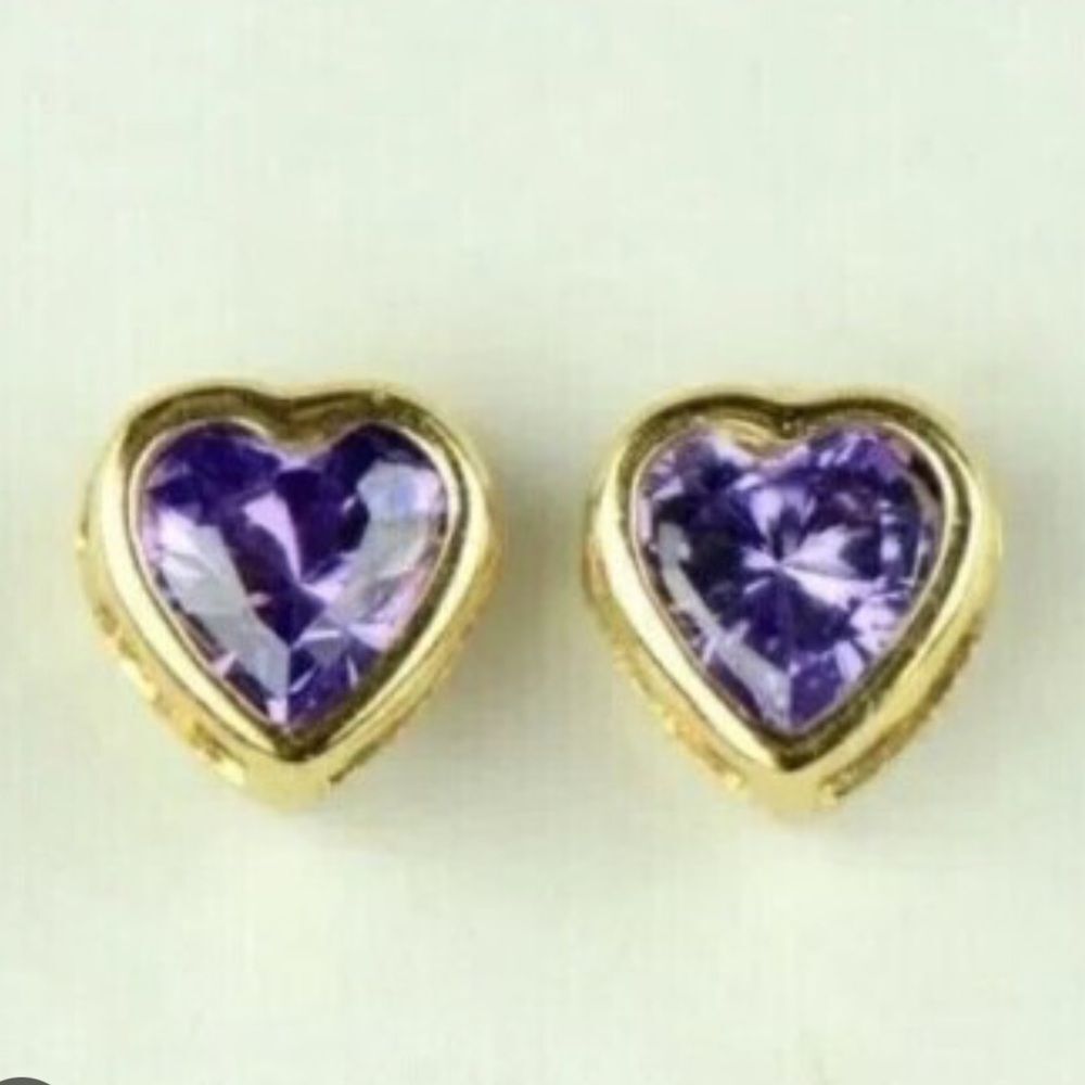 NEW Dainty Purple Heart Cubic Zirconia Stud Earrings Yellow Gold Plated Setting
